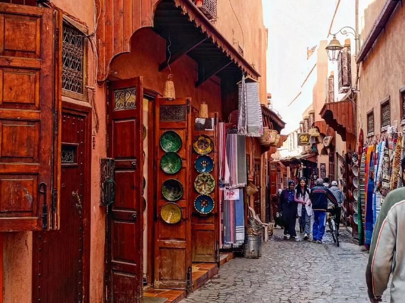 morocco-8-day-imperial-cities-marrakech-medina